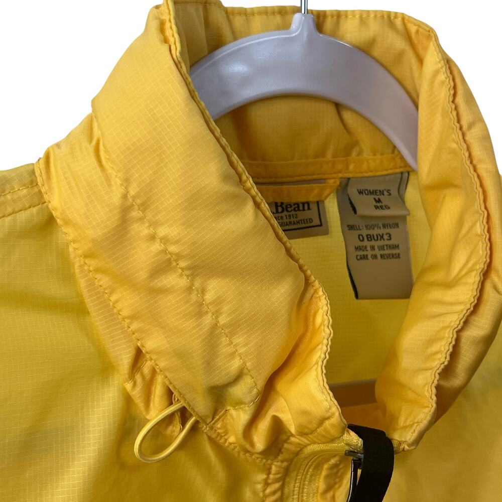 L.L.‎ Bean Yellow Nylon Windbreaker Jacket Women M Reg Lightweight Stowaway Hood - Picture 6 of 8